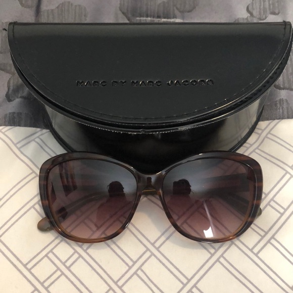 Marc by Marc Jacobs Cat Eye Sunglasses - Picture 1 of 5